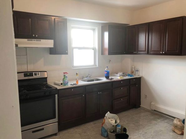 653 Ridge Rd Floor 2