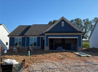 452 Glenside Dr, Jefferson, GA 30549