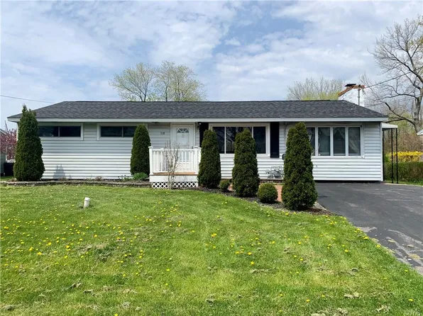 118 Saslon Park Dr, Liverpool, NY 13088