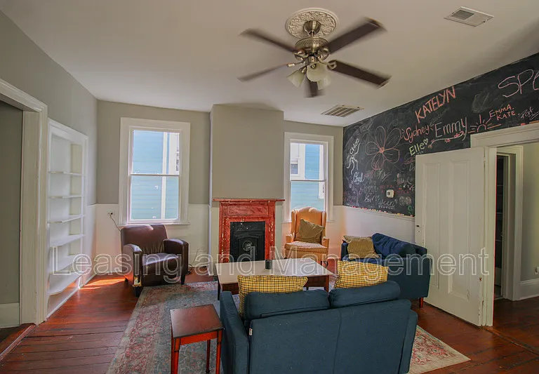 208 Calhoun St #B — Photo 8