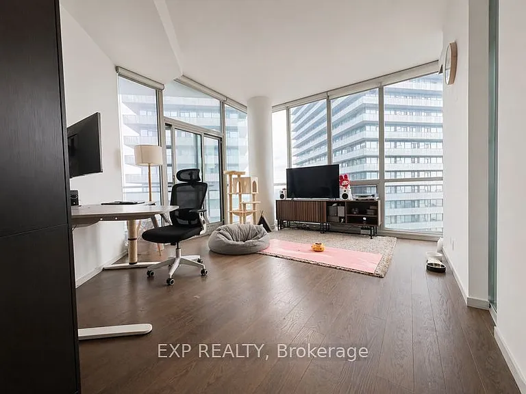 45 Charles St E #5109 — Photo 12
