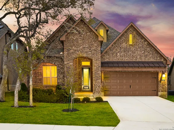 219 Burning Star, Castroville, TX 78009