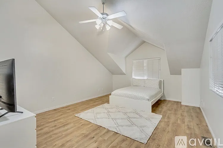 475 N Redwood Rd #80 — Photo 6