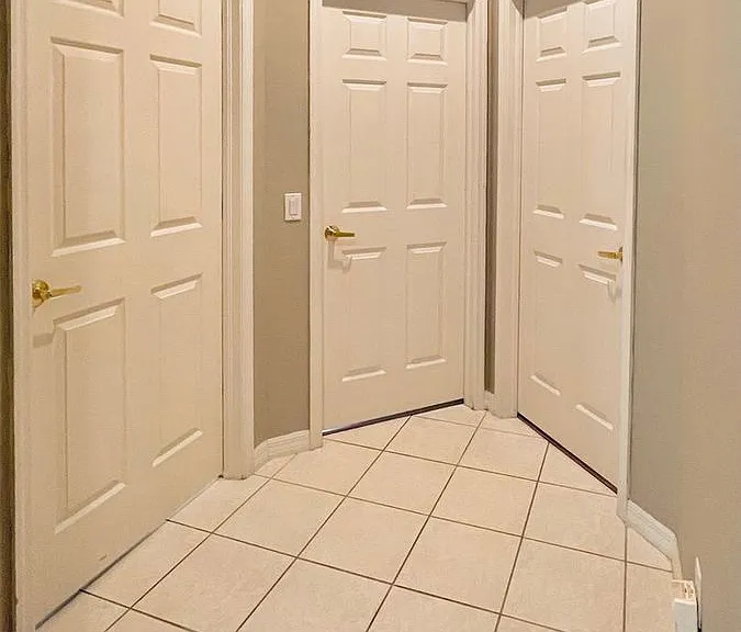 10511 Gretna Green Dr — Photo 6