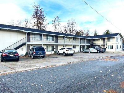 320 North St, Yreka, CA, 96097