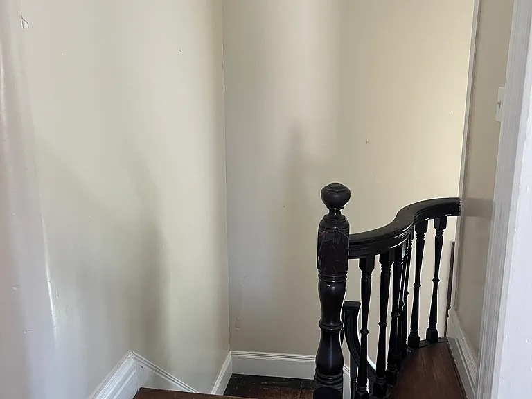 709 Academy St #1 — Photo 4