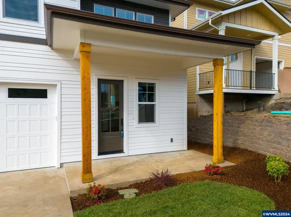 2773 NW Huckleberry Dr, Corvallis, OR 97330