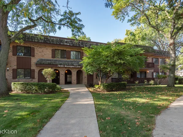 7930 Woodglen Ln APT 108, Downers Grove, IL 60516