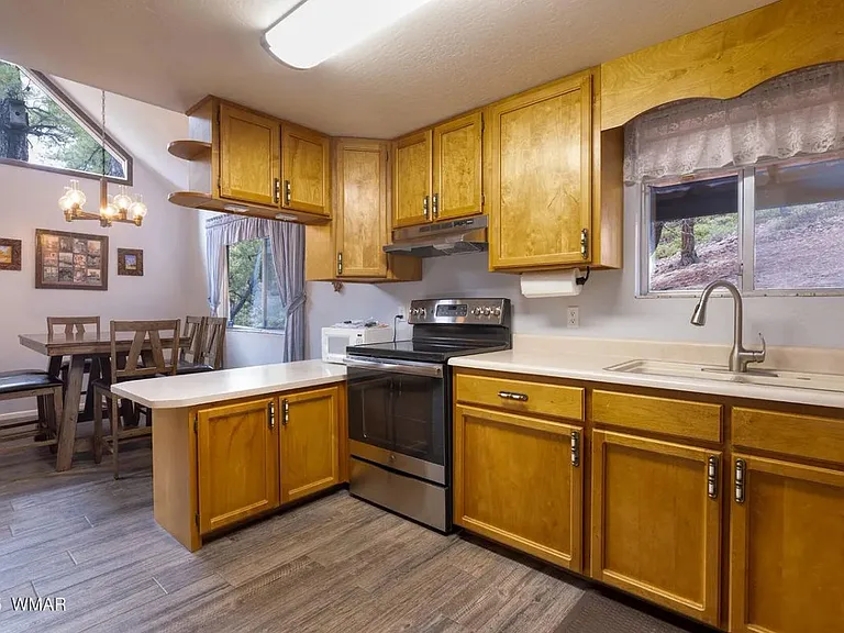 6373 Manzanita Dr — Photo 11