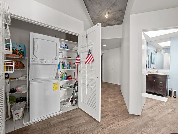 2nd image of 1780 Kettner Blvd Unit 808