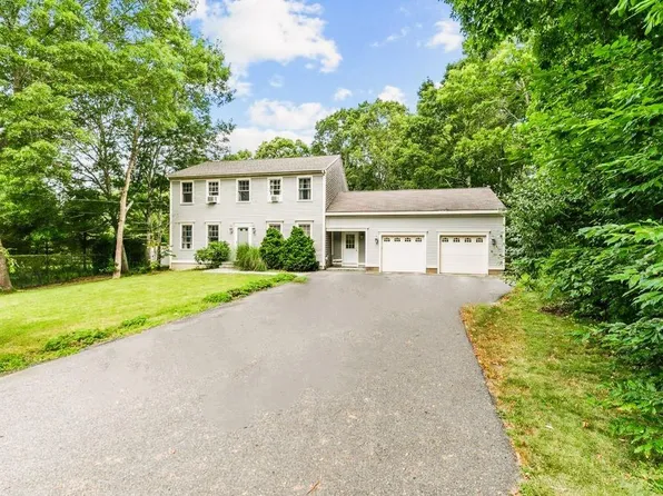 84 Tower Hill Rd, Tiverton, RI 02878
