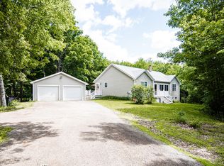 115 Ledgeview Rd, Greene, ME 04236