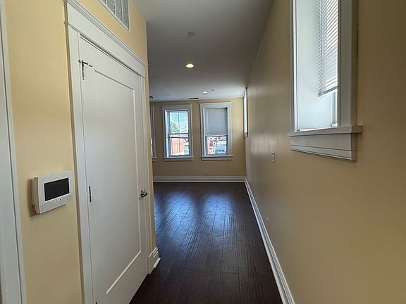 4th image of 4230-36 Manchester Ave #4236-B