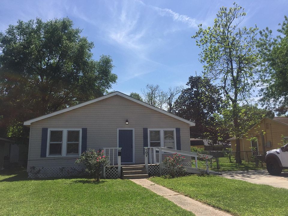 1st image of 107 Wilburn Dr