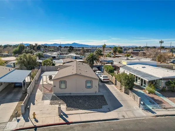 104 Sir George Dr, Las Vegas, NV 89110