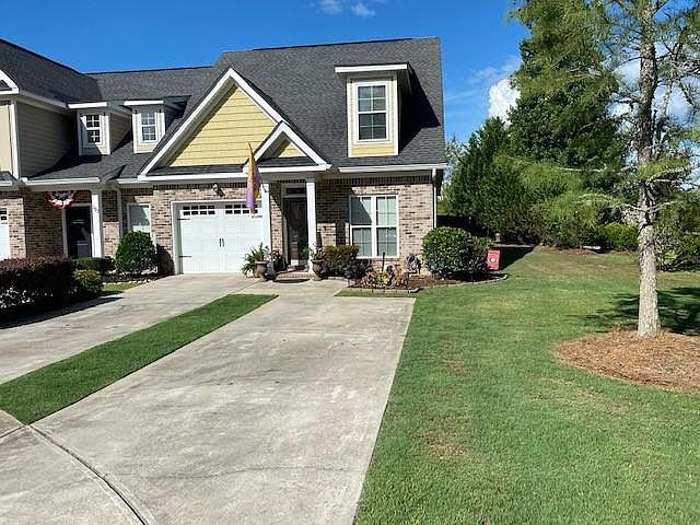 1st image of 301 Buxton Ln #301