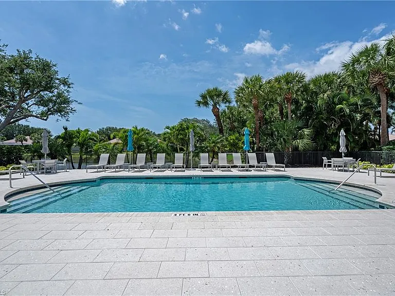 2383 Ravenna Blvd #Penthouse 202 — Photo 37