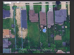 7944 Woodbine St, Niagara Falls, ON L2H1C6