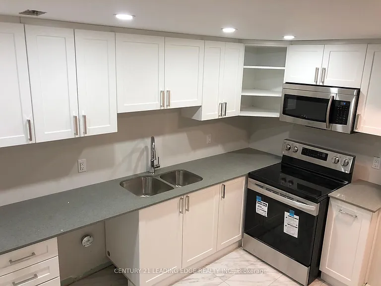 65 Stedford Cres #BASEMENT — Photo 8