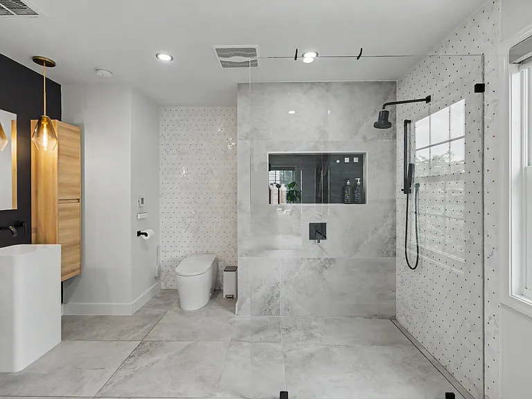 509 S Highland St — Photo 8