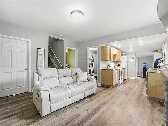 3rd image of 538 W Loula St