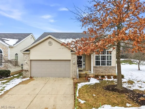 2551 Edgebrook Xing, Twinsburg, OH 44087