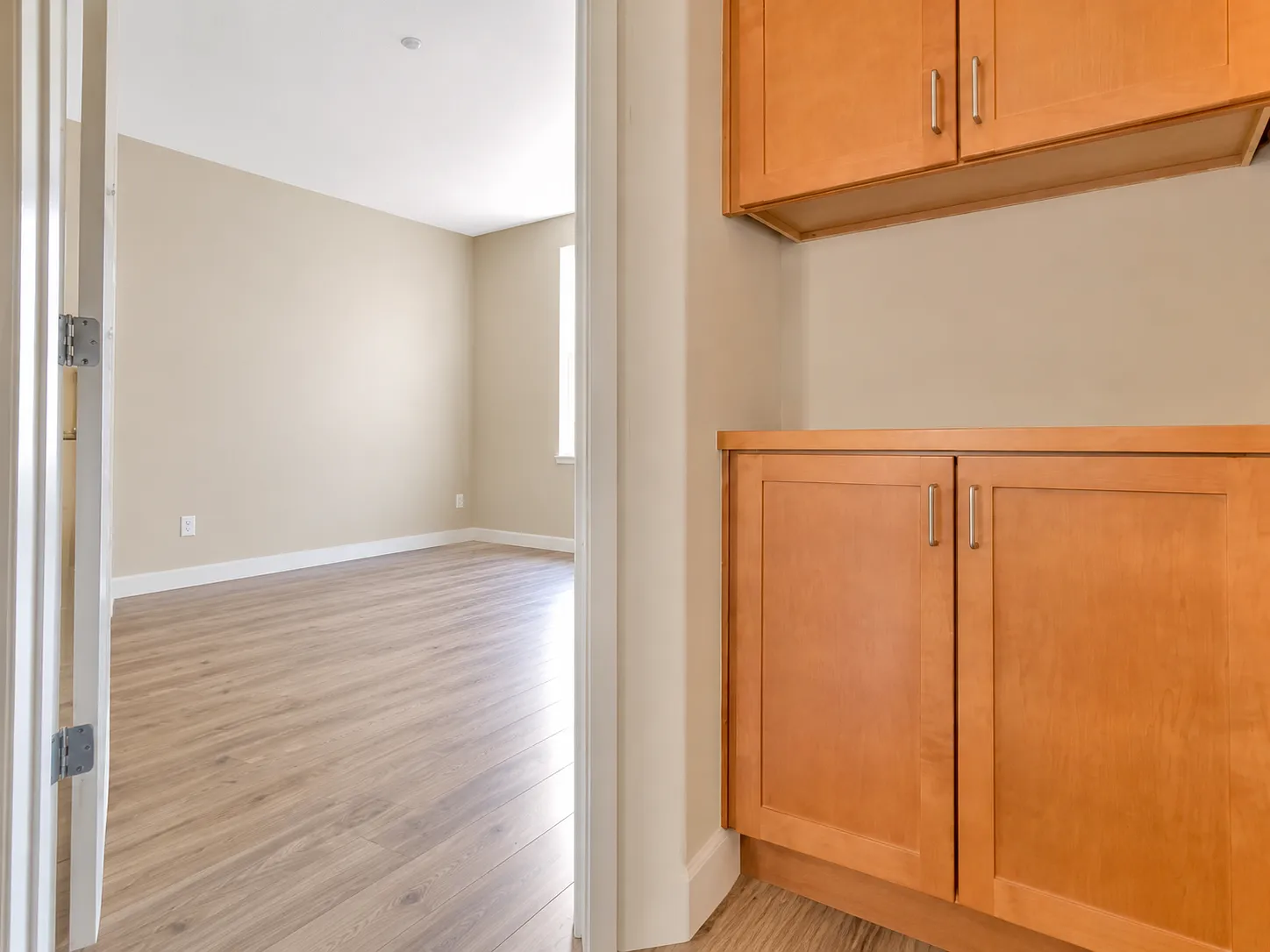 2 bed, 2.5 bath, 1179 sqft, $3,500 — Photo 2