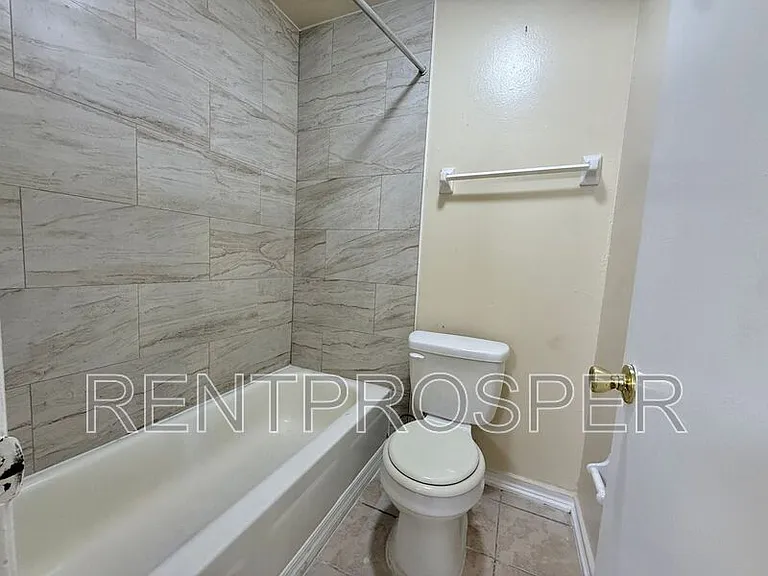 4149 S Semoran Blvd #4 — Photo 11