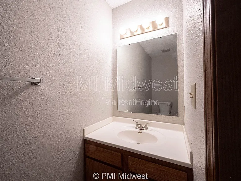 10325 Liverpool Way — Photo 24