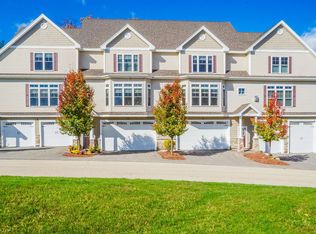 16 Manor Dr #D, Hooksett, NH 03106