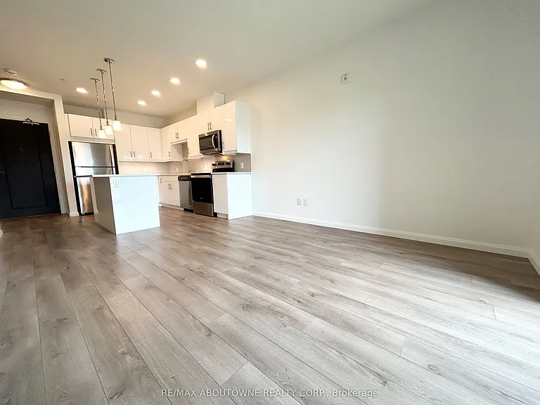 144 Watson Rd N #307 — Photo 9