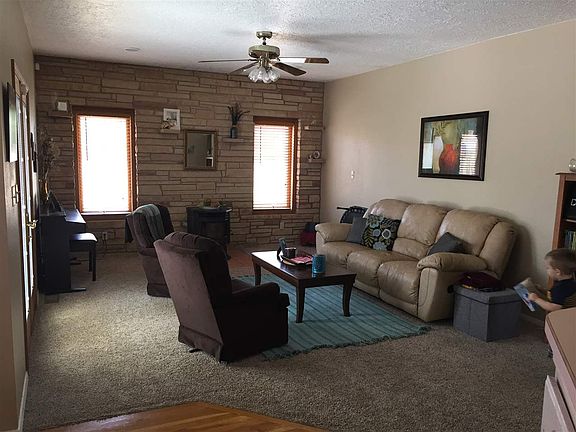 4th image of 1412 Linda Dr