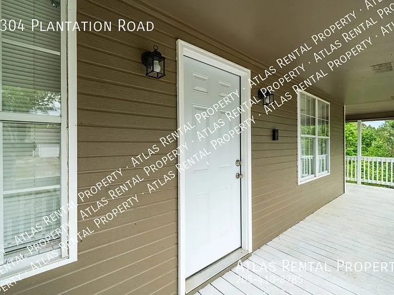 7304 Plantation Rd — Photo 5