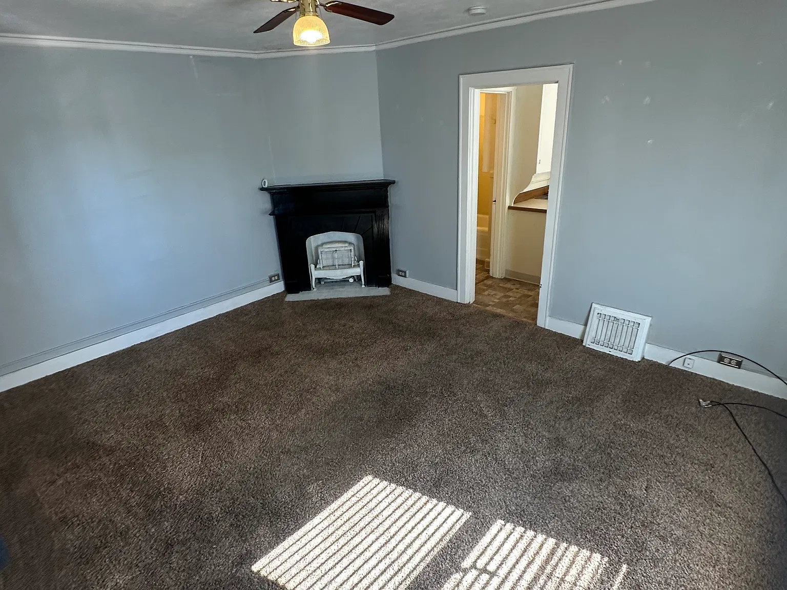 1 bed, 950 sqft, $900 — Photo 3