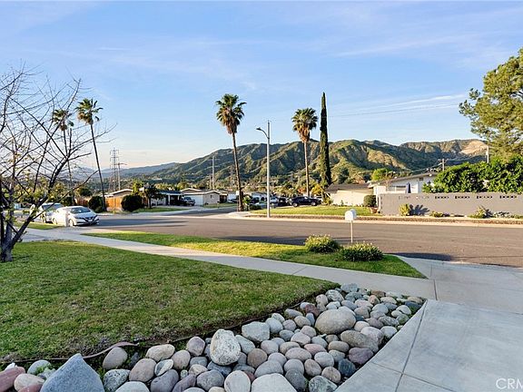 2nd image of 2936 Treefern Dr