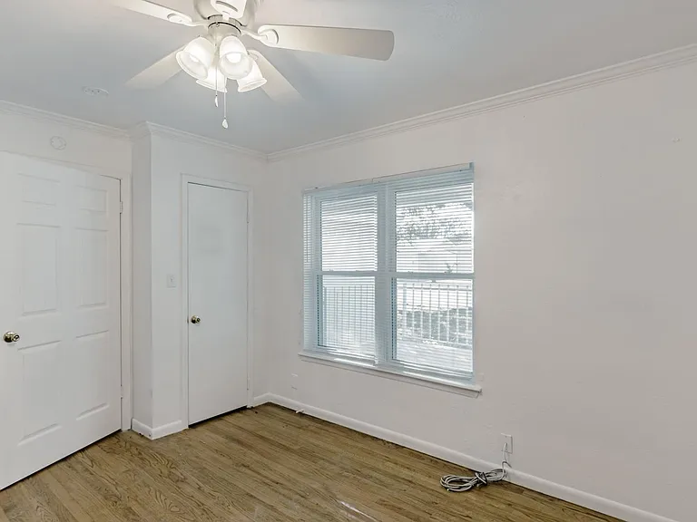 5821 Circular Dr — Photo 5