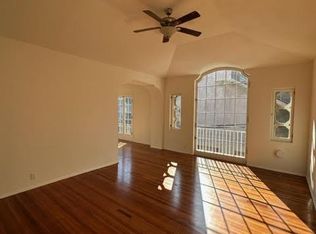 1259 N Flores Ave #D2, West Hollywood, CA 90069