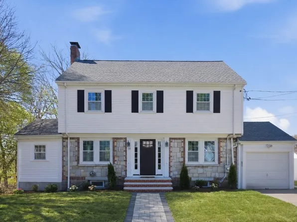 19 Myles Standish Rd, West Roxbury, MA 02132