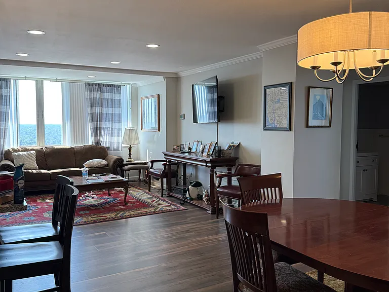 1088 Delaware Ave #14 — Photo 3