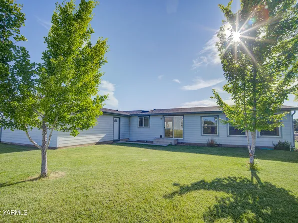 2541B Scoon Rd, Sunnyside, WA 98944