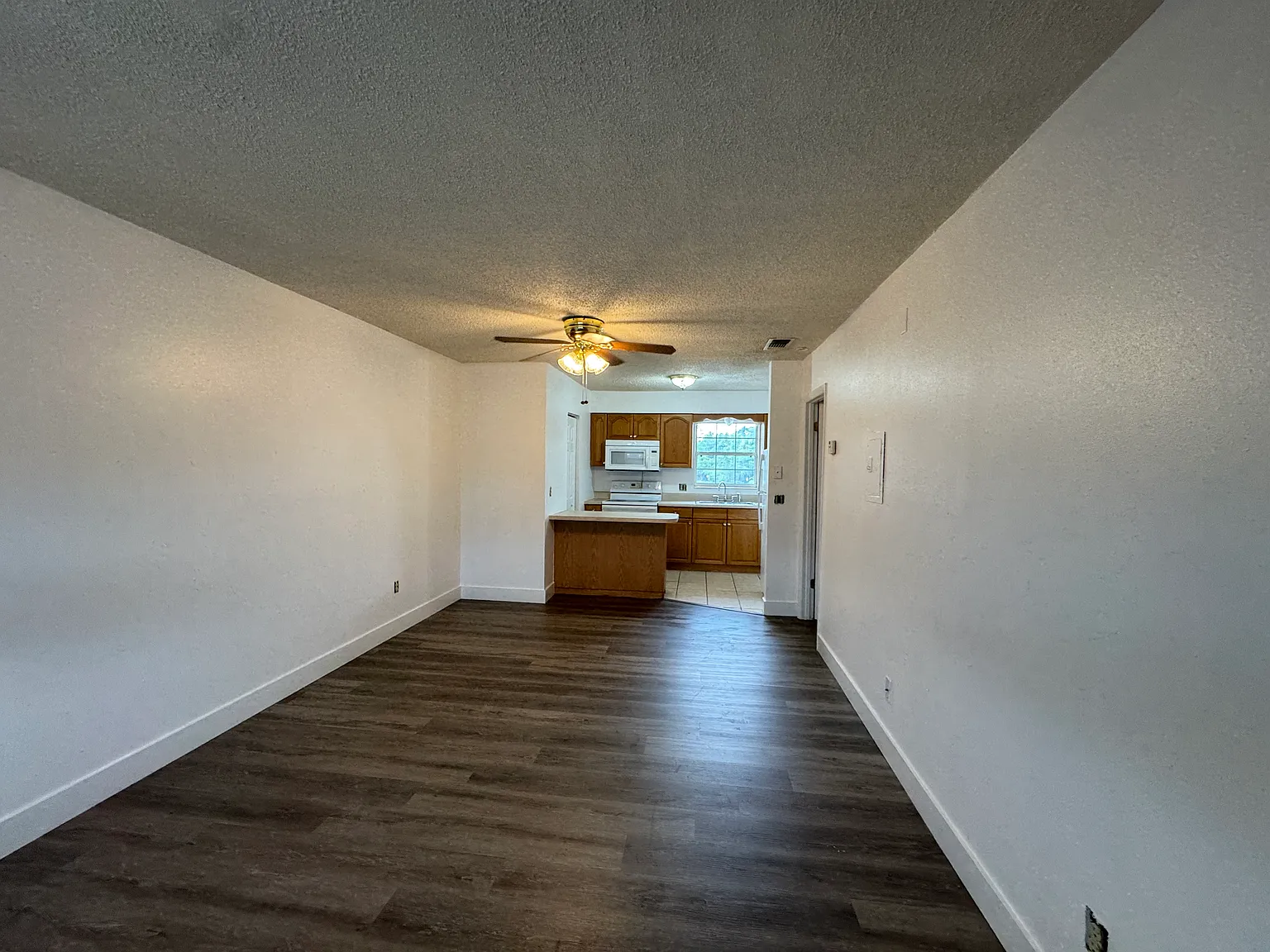 1 bed, 624 sqft, $1,095 — Photo 1