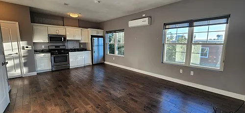 41 Saratoga St #2F Photo 1