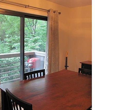 Dining Area W/Slider To Deck