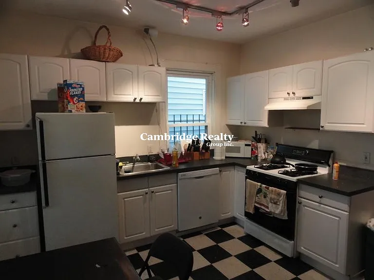378 Washington St #2T — Photo 1