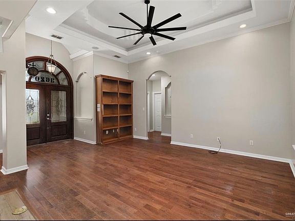 2nd image of 3620 Ida St
