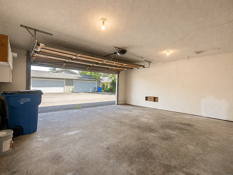 1707 SE 145th Ct — Photo 14