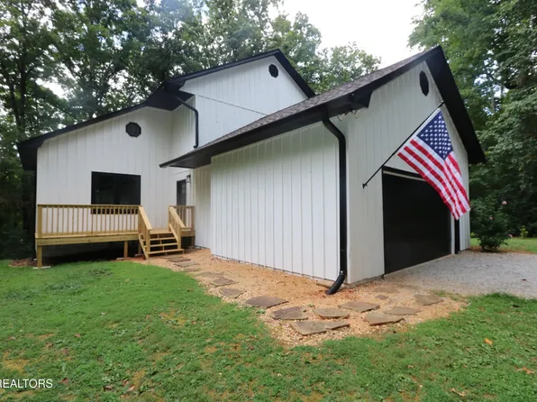 109 Oakland Ln, Sweetwater, TN 37874