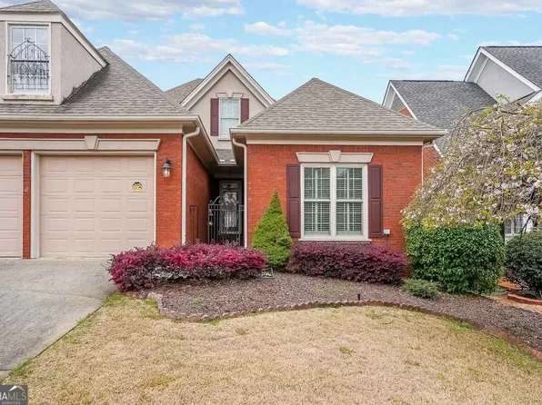 2060 Glenhurst Dr, Snellville, GA 30078