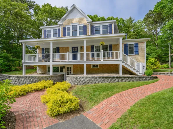 58 Evans Street, Osterville, MA 02655