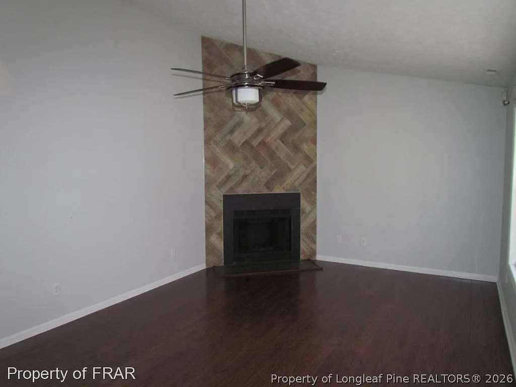 3 bed, 2.0 bath, 1101 sqft, $1,495 — Photo 3